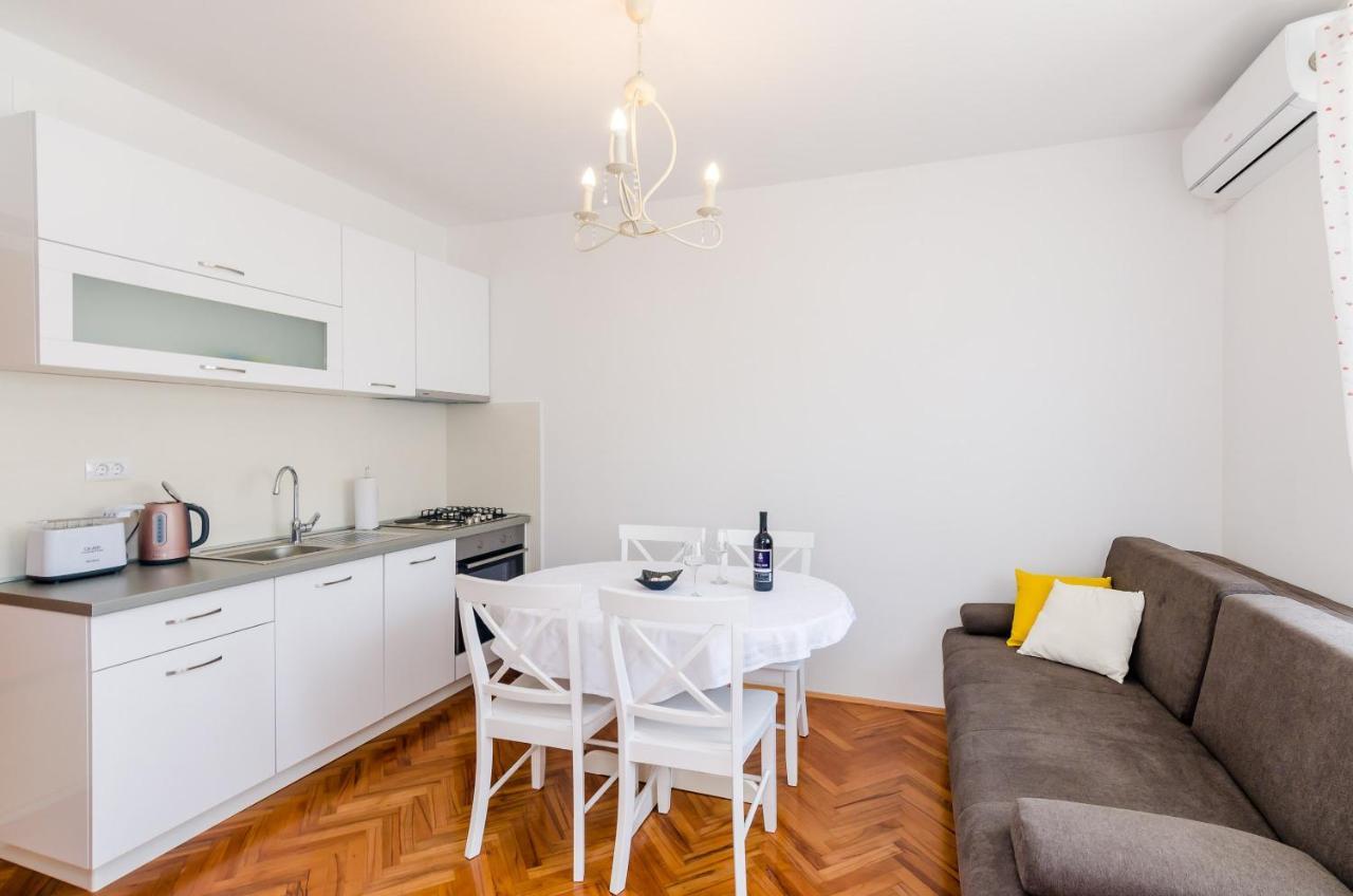 Heliva Apartment
