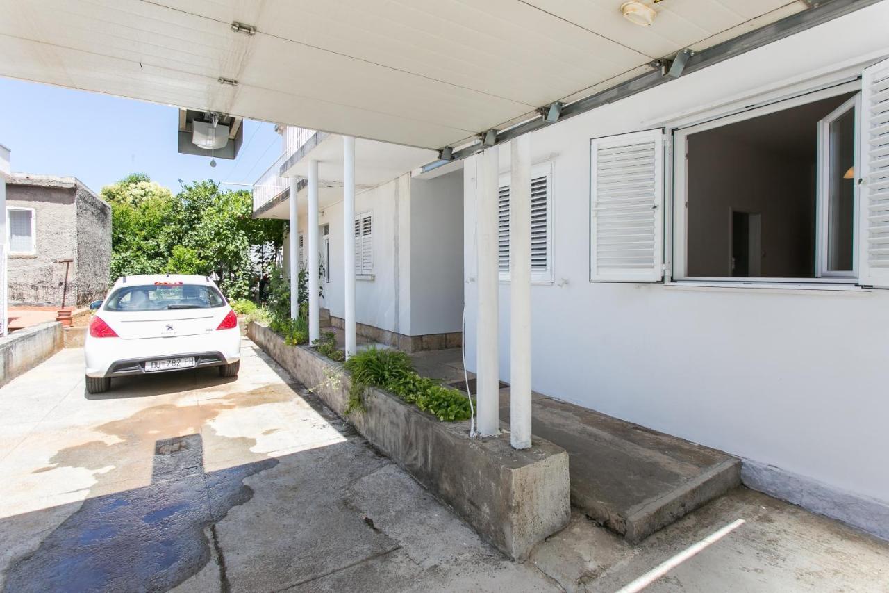 Heliva Apartment